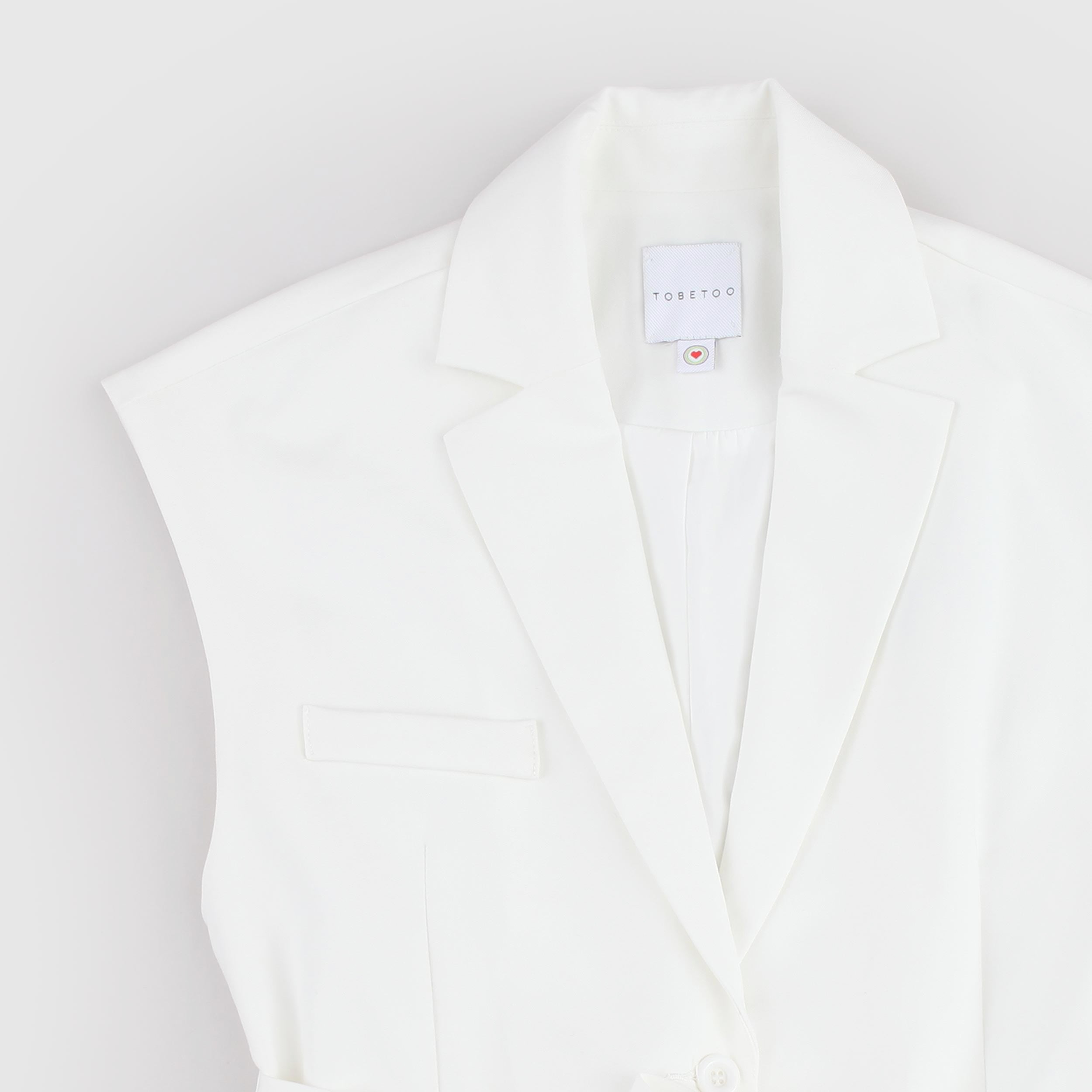 TOBETOO White Sleeveless Vest